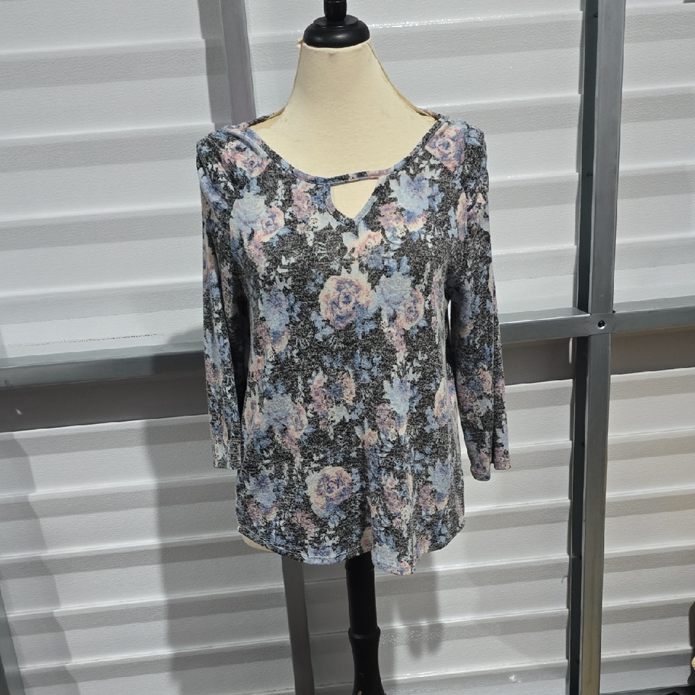 Absolutely Famous Black and Blue‎ Floral Blouse Size Large